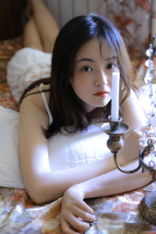 《漂亮的女邻居》